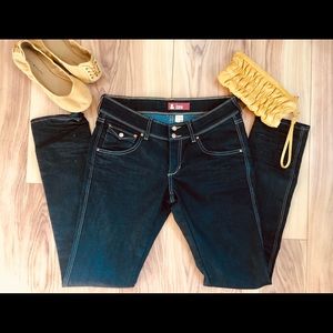 SQIN by H&M Size 31 Skinny, Dark Wash Jeans.